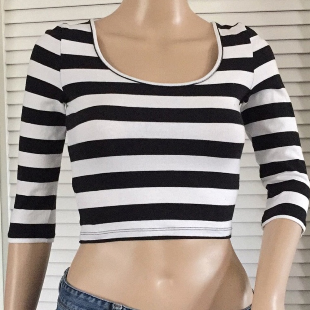 PS Aeropostale Black/white Stripe Crop Top